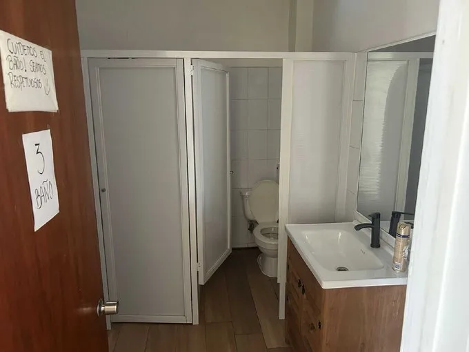 Arriendo de Local Comercial en Providencia, Se arrienda oficina y/o casa comercial  (129852)