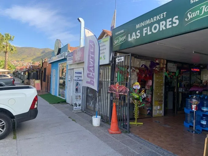 Arriendo de Local Comercial en Pudahuel, Avenida Las Flores