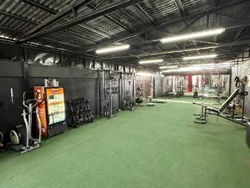 Arriendo de Local Comercial en Puente Alto, Local posicionado como gimnasio  (106359)
