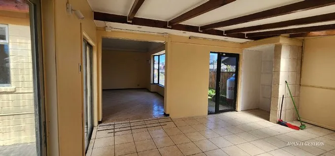 Arriendo de Local Comercial en Puerto Montt, Local comercial en jardines del mirador (120164)