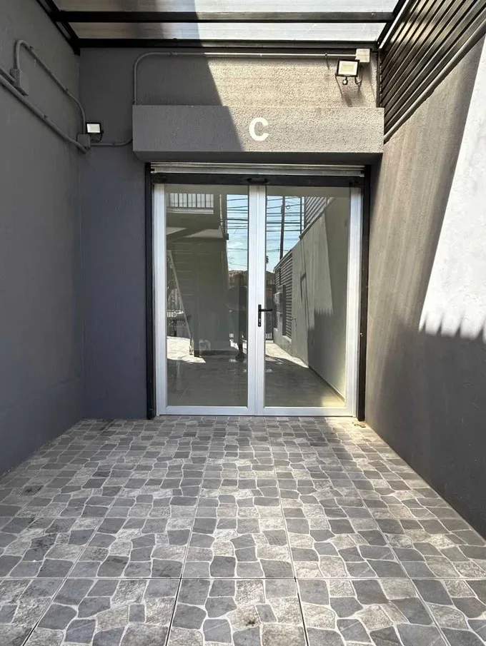 Arriendo de Local Comercial en Quilicura, Arriendo de Locales y oficina (127535)