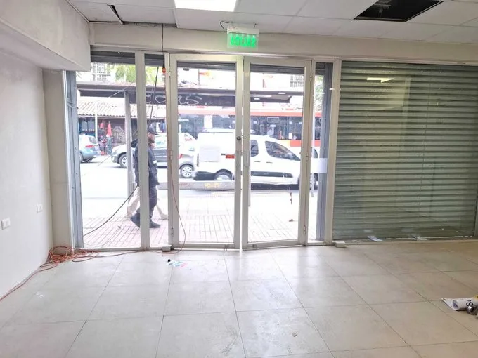 Arriendo de Local Comercial en Recoleta, Local comercial recoleta (65178)