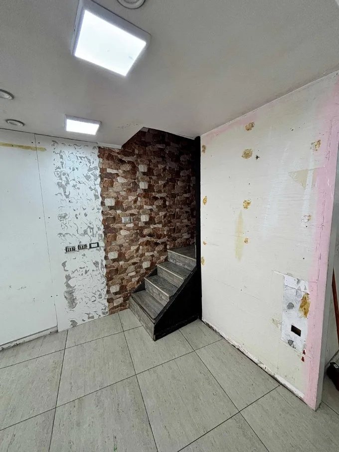 Arriendo de Local Comercial en Recoleta, Local en Patronato con vitrina a la calle (126401)