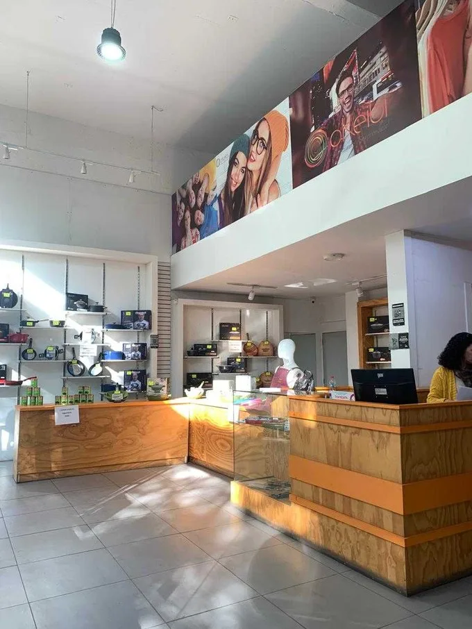 Arriendo de Local Comercial en Recoleta, Seguridad 24/7 en Patronato (125415)