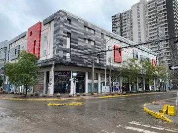 Arriendo de Local Comercial en Recoleta, Seguridad 24/7 en Patronato (125415)