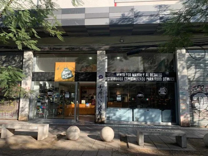 Arriendo de Local Comercial en Recoleta, Seguridad 24/7 en Patronato (125415)