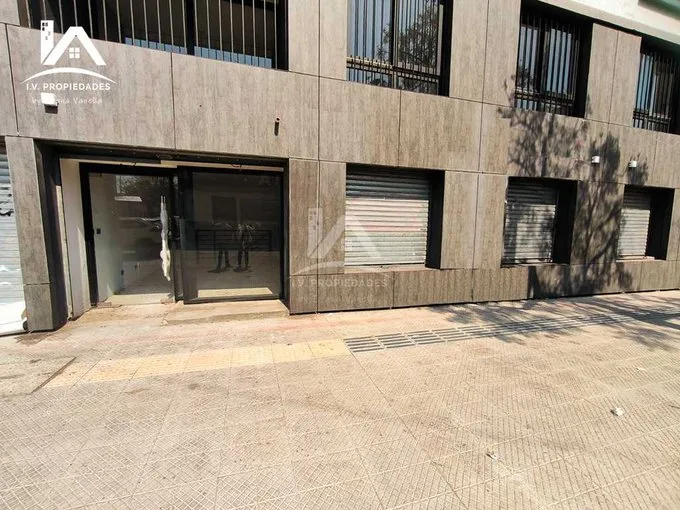 Arriendo de Oficina en Santiago, Gran oficina en excelente sector