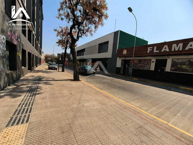 Arriendo de Local Comercial en Santiago, Local Comercial