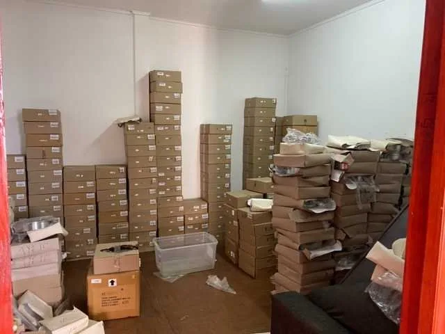 Arriendo de Local Comercial en Santiago, Local comercial y bodega con recepción final (121868)