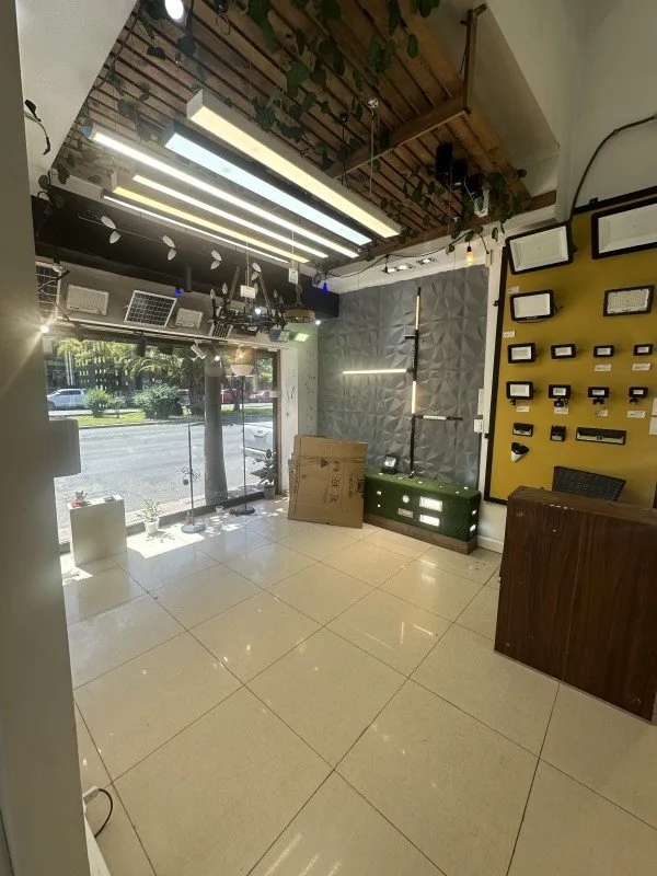 Arriendo de Local Comercial en Santiago, Metro parque o’higgins