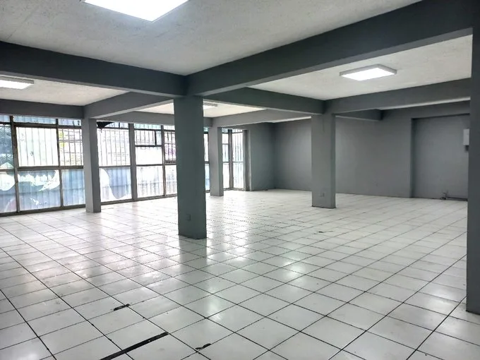 Arriendo de Local Comercial en Santiago, Oportunidad Excelente Local (128744)