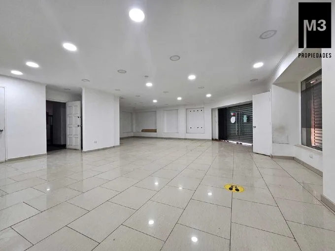 Arriendo de Local Comercial en Santiago, París-Santa Rosa | Alta Afluencia | Plusvalía