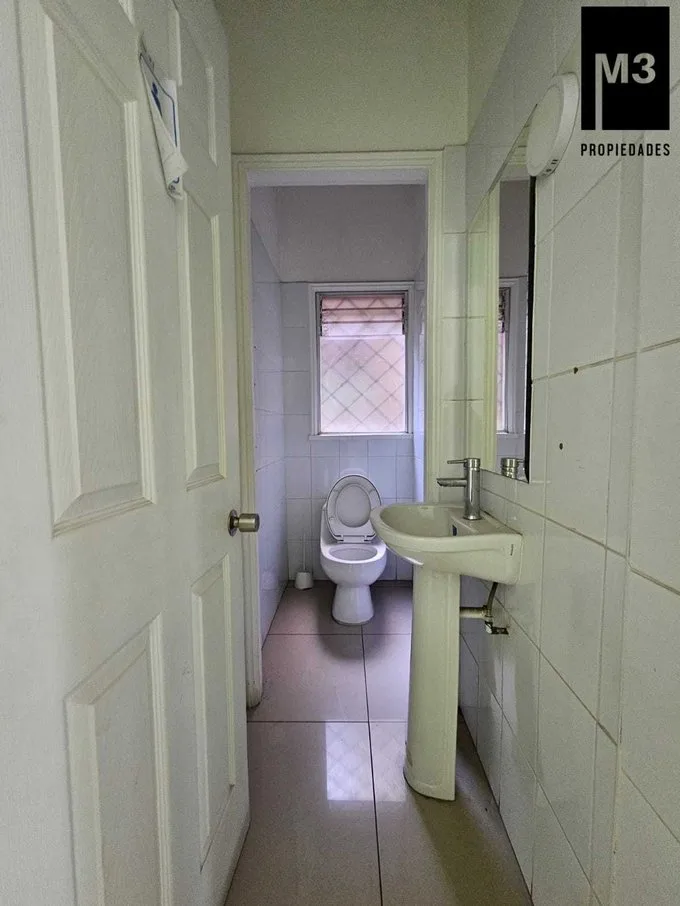 Arriendo de Local Comercial en Santiago, París-Santa Rosa | Alta Afluencia | Plusvalía