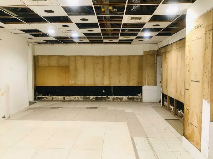 Arriendo de Local Comercial en Santiago, Se arrienda local comercial  (90647)