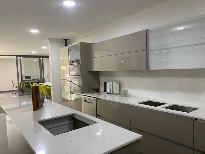 Arriendo de Local Comercial en Talca, Gran local // 2 norte // talca (67773)