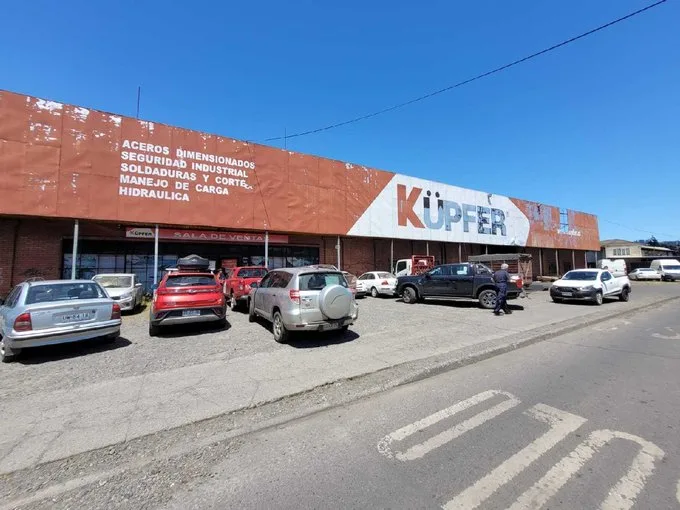 Arriendo de Local Comercial en Temuco, Bodega local comercial av.Caupolican 1000 m2. (113886)