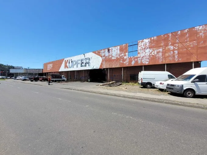 Arriendo de Local Comercial en Temuco, Bodega local comercial av.Caupolican 1000 m2. (113886)