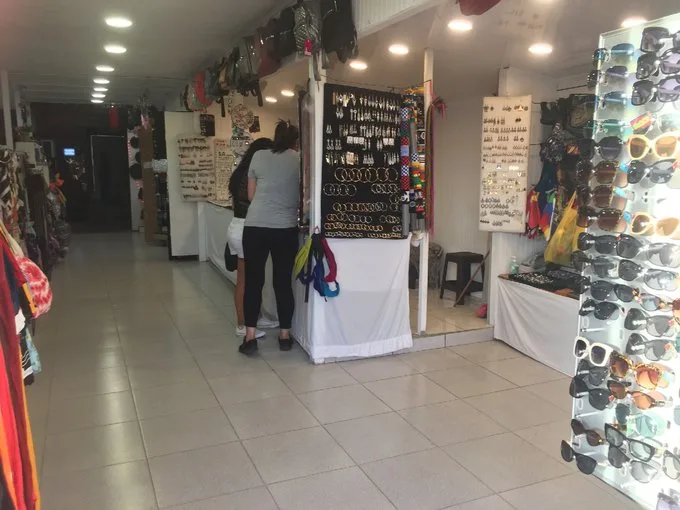 Arriendo de Local Comercial en Valdivia, Arauco 340