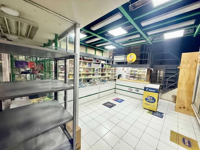 Arriendo de Local Comercial en Viña del Mar, Local amplio en galeria ubicacion estrategica (129561)
