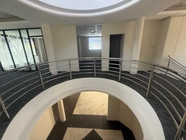 Arriendo de Local Comercial en Viña del Mar, Local en 1000 m2 terr, 25 estacionamientos (84867)