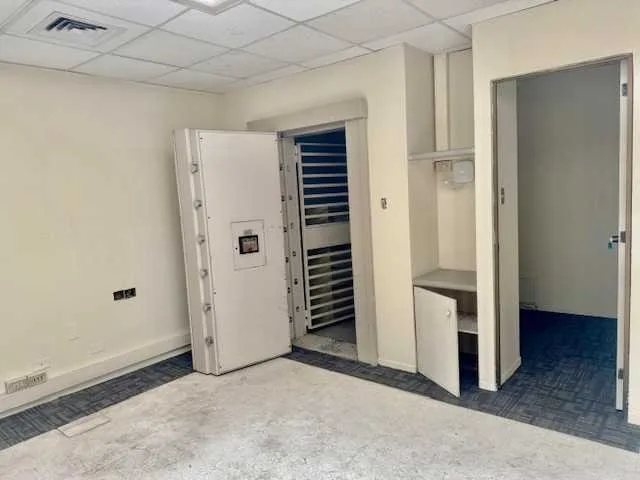 Arriendo de Local Comercial en Viña del Mar, Local en 1000 m2 terr, 25 estacionamientos (84867)