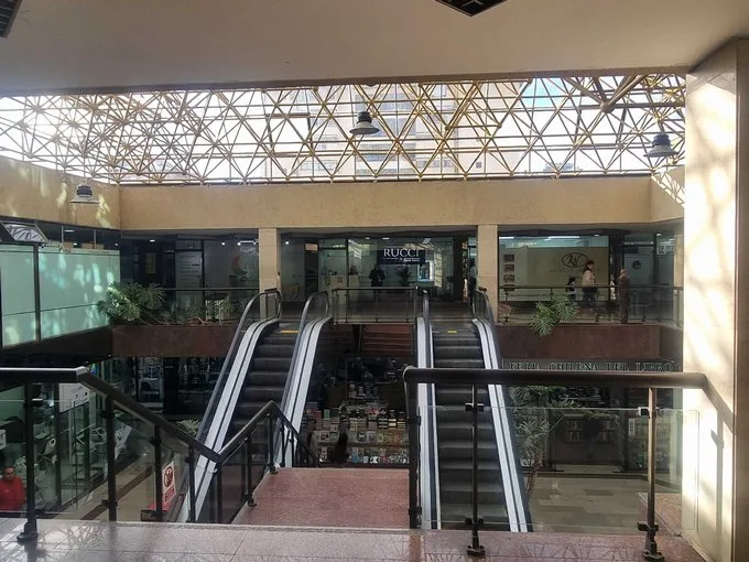 Arriendo de Local Comercial en Viña del Mar, Local  en segundo piso Galería Paseo del Mar (108614)
