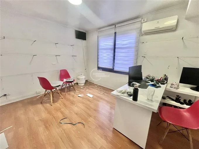 Arriendo de Local Comercial en Vitacura, Clínica Alemana / Las Hualtatas