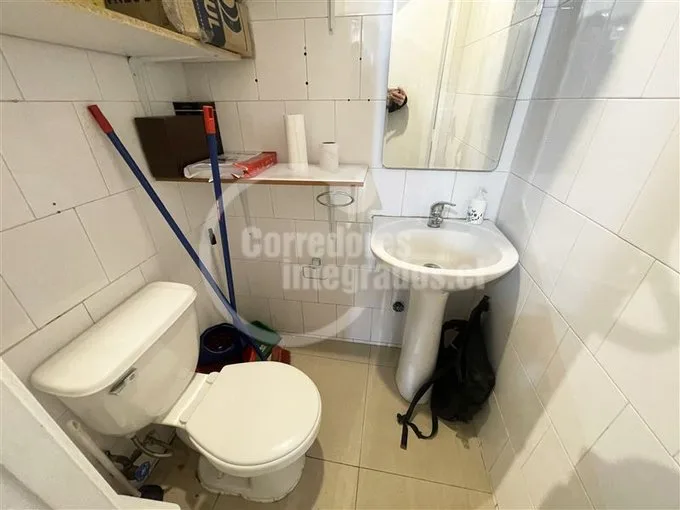 Arriendo de Local Comercial en Vitacura, Las Tranqueras a 1 cuadra de Av. Vitacura