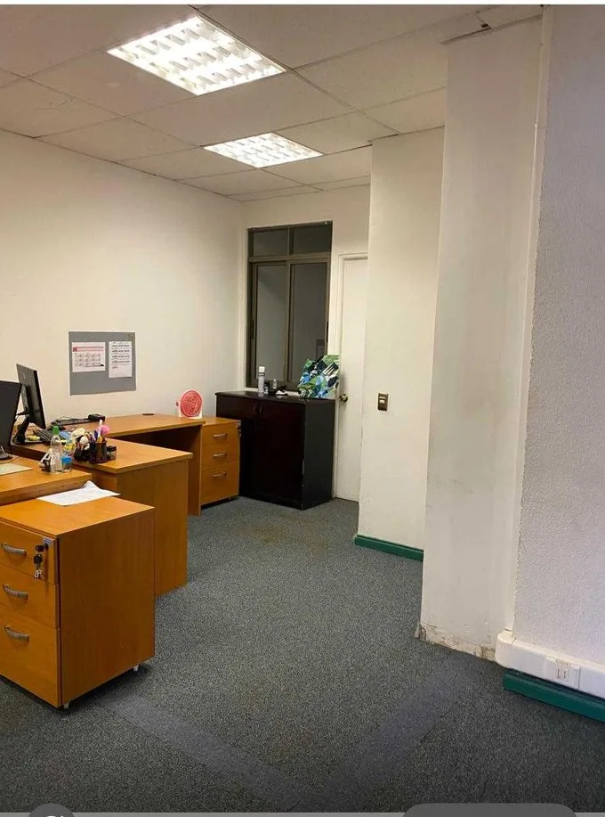 Arriendo de Oficina en Antofagasta, Edificio las Empresas Of. 292mts Primer piso  (102045)