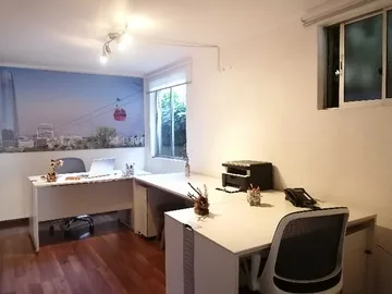 Arriendo de Oficina en Chillán, Oficina con vitrina a la calle – Arriendo (128680)