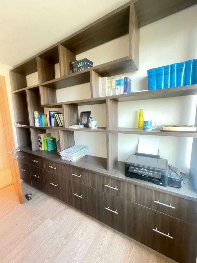 Arriendo de Oficina en La Serena, Se arrienda luminoso y amoblado privado (106852)