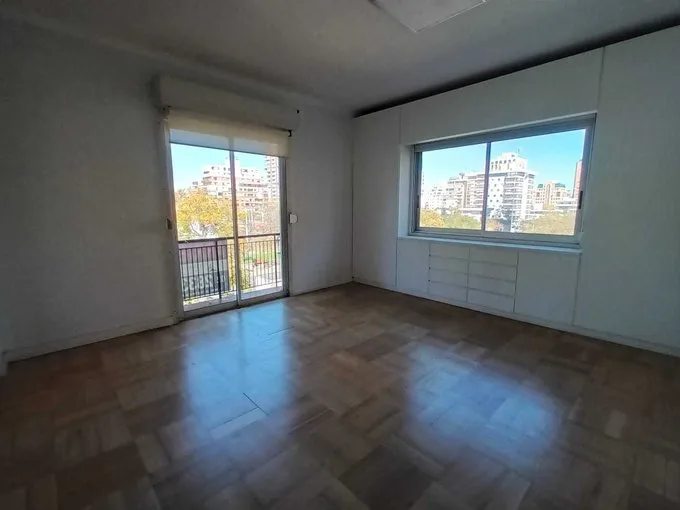 Arriendo de Oficina en Las Condes, 108m2 / Metro Manquehue y Escuela Militar (96365)
