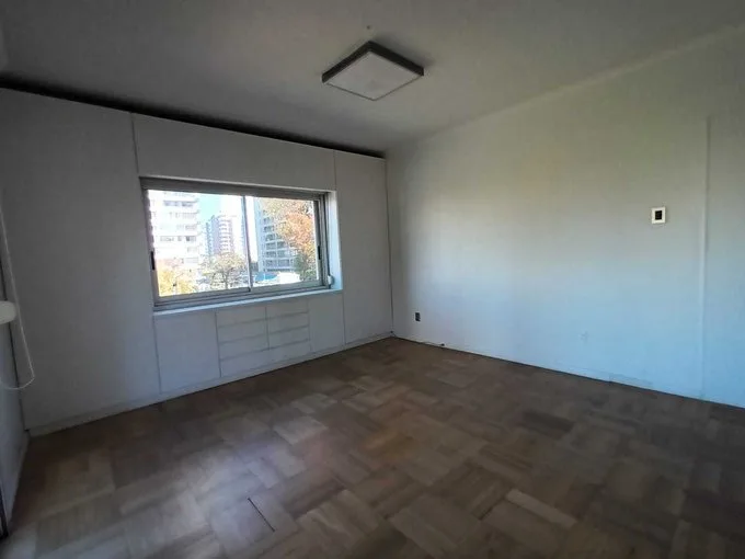 Arriendo de Oficina en Las Condes, 108m2 / Metro Manquehue y Escuela Militar (96365)