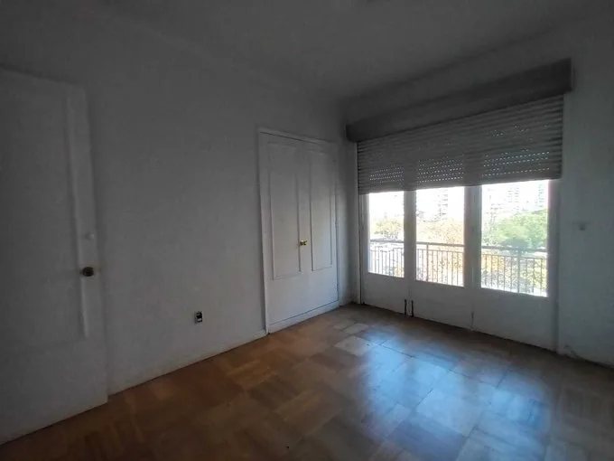Arriendo de Oficina en Las Condes, 108m2 / Metro Manquehue y Escuela Militar (96365)
