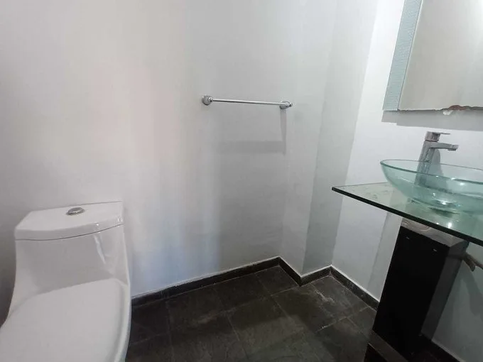Arriendo de Oficina en Las Condes, 108m2 / Metro Manquehue y Escuela Militar (96365)