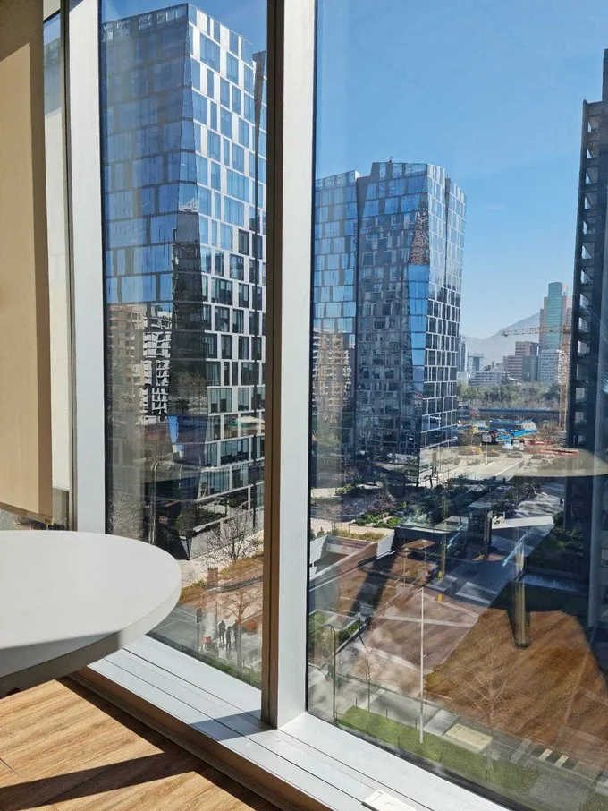 Arriendo de Oficina en Las Condes, A dos cuadras del metro Manquehue (126984)