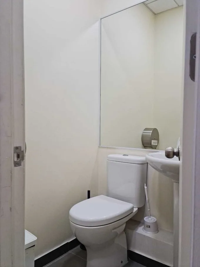 Arriendo de Oficina en Las Condes, A dos cuadras del metro Manquehue (126984)