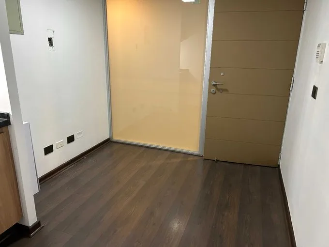 Arriendo de Oficina en Las Condes, Edificio de Lujo, Recep.1Privado, 1Estac (98795)