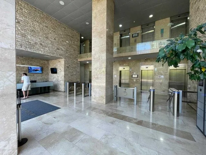 Arriendo de Oficina en Las Condes, Oficina 22m2 (85155)