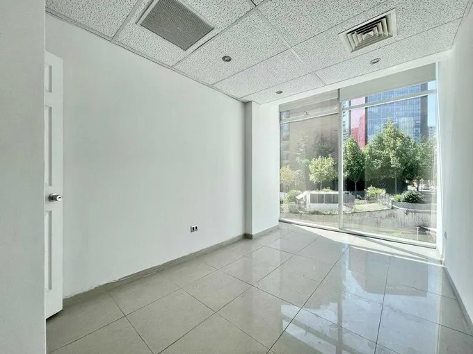 Arriendo de Oficina en Las Condes, Oficina 22m2 (85155)