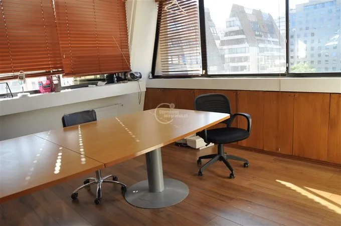 Arriendo de Oficina en Las Condes, Roger de Flor / Carmencita