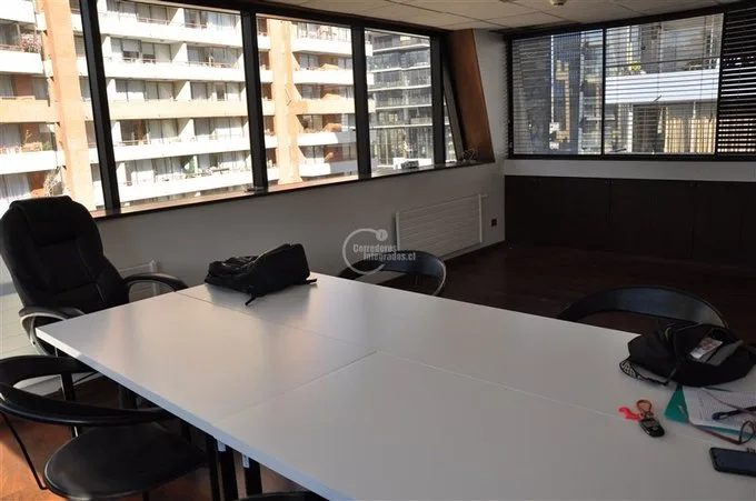 Arriendo de Oficina en Las Condes, Roger de Flor / Carmencita