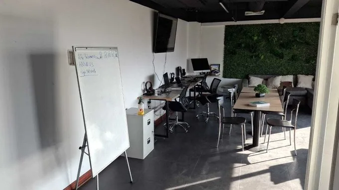 Arriendo de Oficina en Las Condes, Trabaja en Apoquindo Oficina Cerca del Metro  (116051)