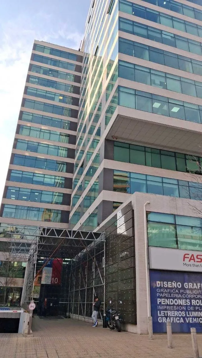 Arriendo de Oficina en Las Condes, Trabaja en Apoquindo Oficina Cerca del Metro  (116051)