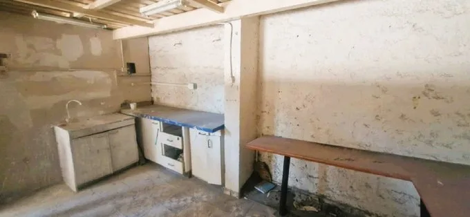 Arriendo de Oficina en Peñalolén, Espacio Luminoso Ideal para Empresas (130208)