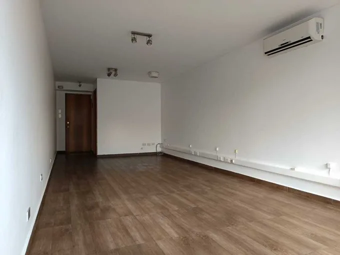 Arriendo de Oficina en Providencia, 1 privado – 1 baño – Kitchenette – Terraza (87413)