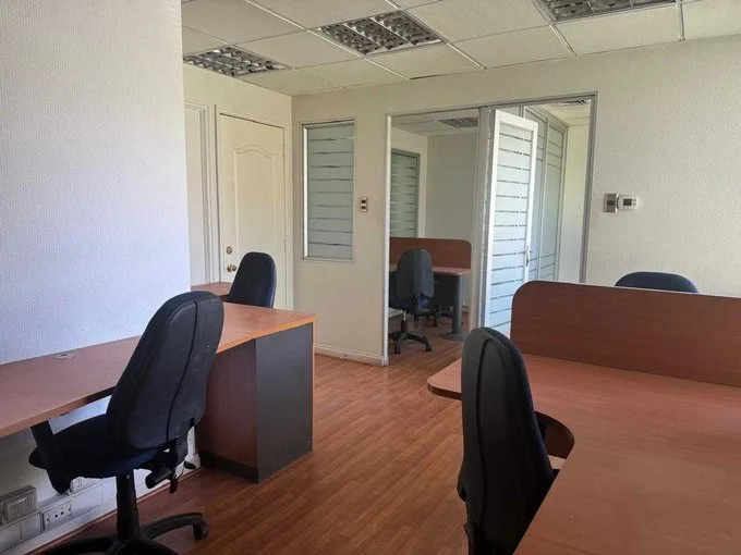Arriendo de Oficina en Providencia, Al lado de la Costanera (87123)
