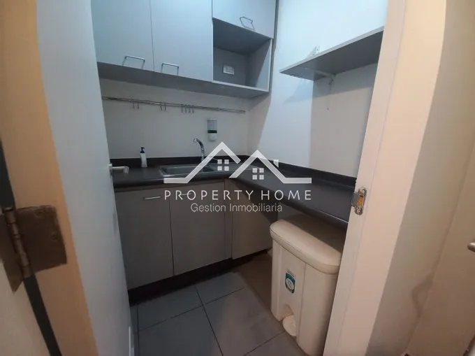 Arriendo de Oficina en Providencia, Amplia y full equipada metro tobalaba providencia