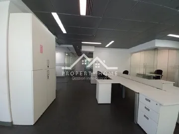 Arriendo de Oficina en Providencia, Espaciosa y moderna a pasos metro mmontt providencia