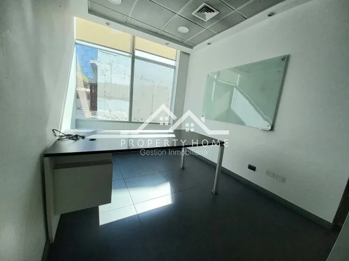 Arriendo de Oficina en Providencia, Espaciosa y moderna a pasos metro mmontt providencia